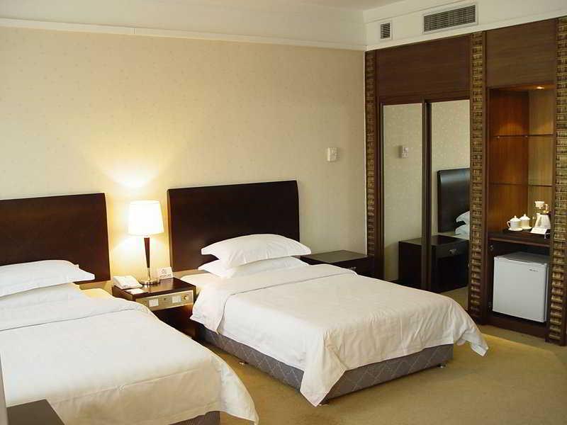 Redwall Hotel Peking Szoba fotó